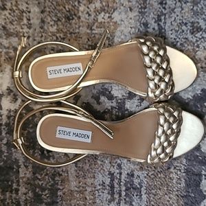 Steve Madden gold high heels. Size 7